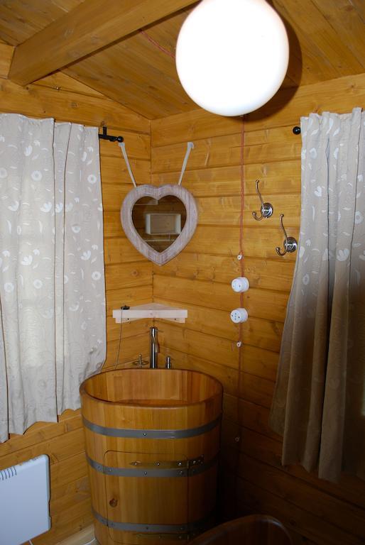 Ecolodge Langhe Cherasco Habitación foto